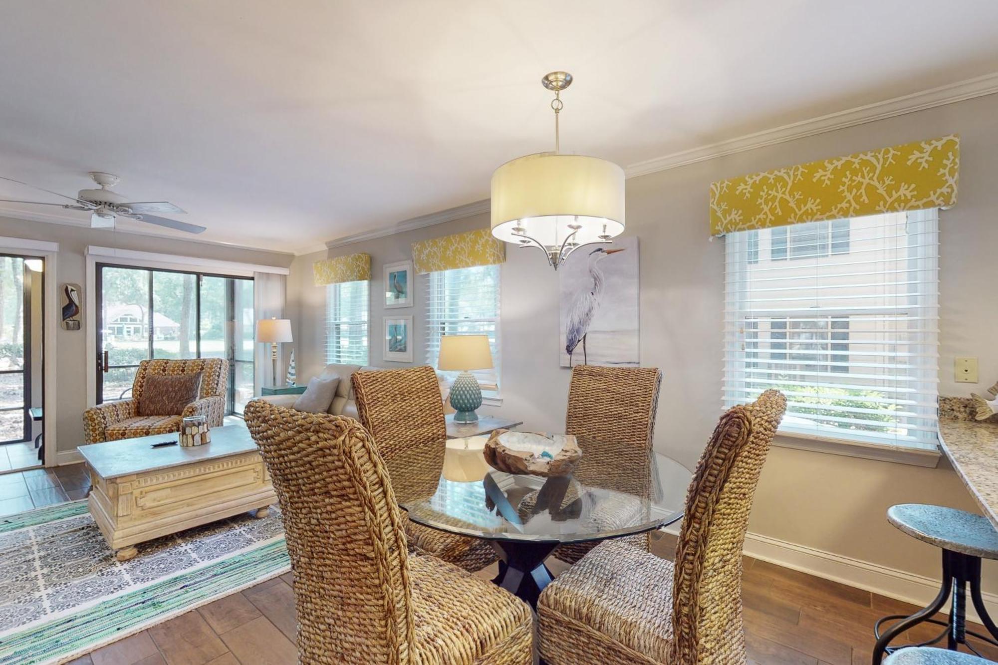 Pawleys Island Apartment Room photo